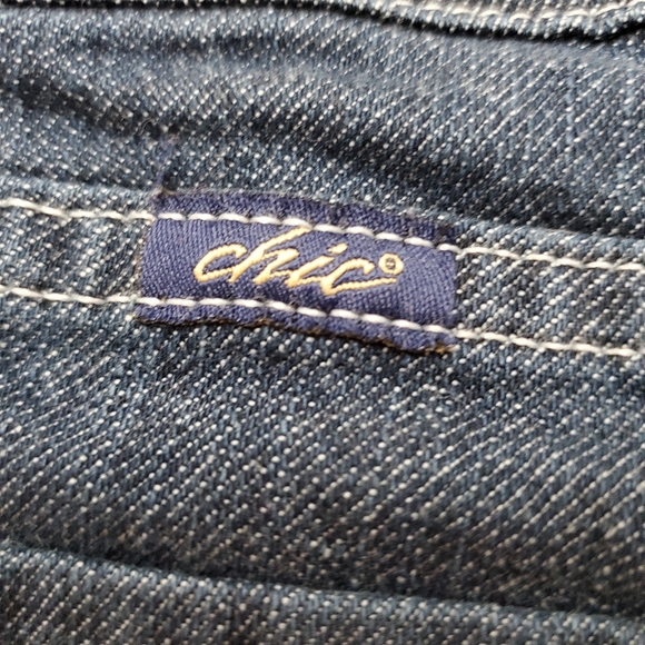 Chic jeans size 4 - Picture 6 of 9